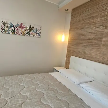 Stefany's House شقة ليتشي